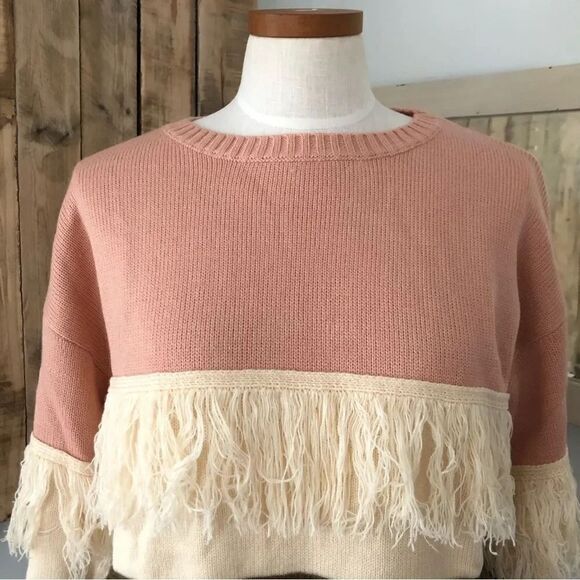 NWOT Pink Lily Boho Fringe Drop Shoulder Color block Sweater Size Medium - Picture 2 of 10